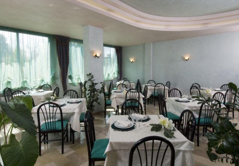 Hotel Alsen Rimini Exteriör bild
