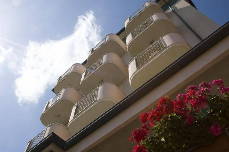 Hotel Alsen Rimini Exteriör bild