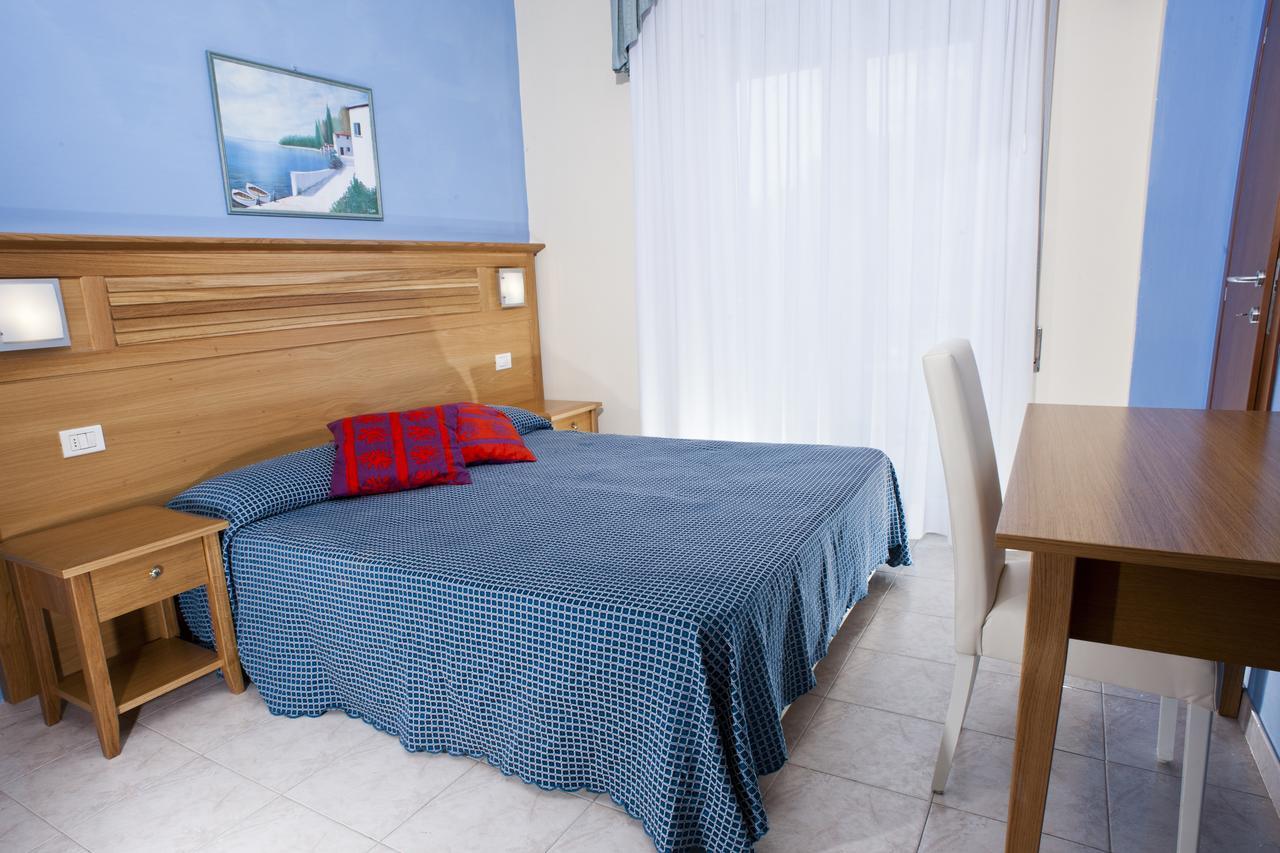 Hotel Alsen Rimini Exteriör bild