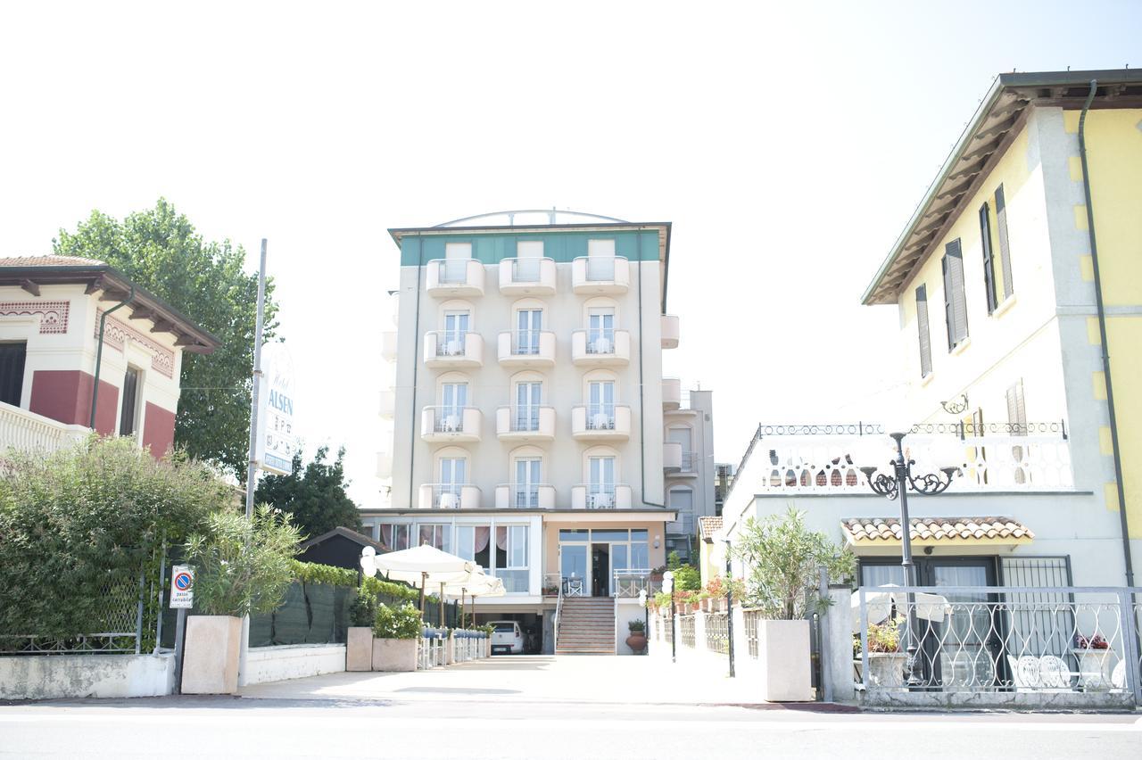 Hotel Alsen Rimini Exteriör bild
